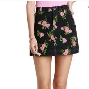 Wild Fable Black and Pink Floral Mini Skirt  Corduory Size 0 women’s